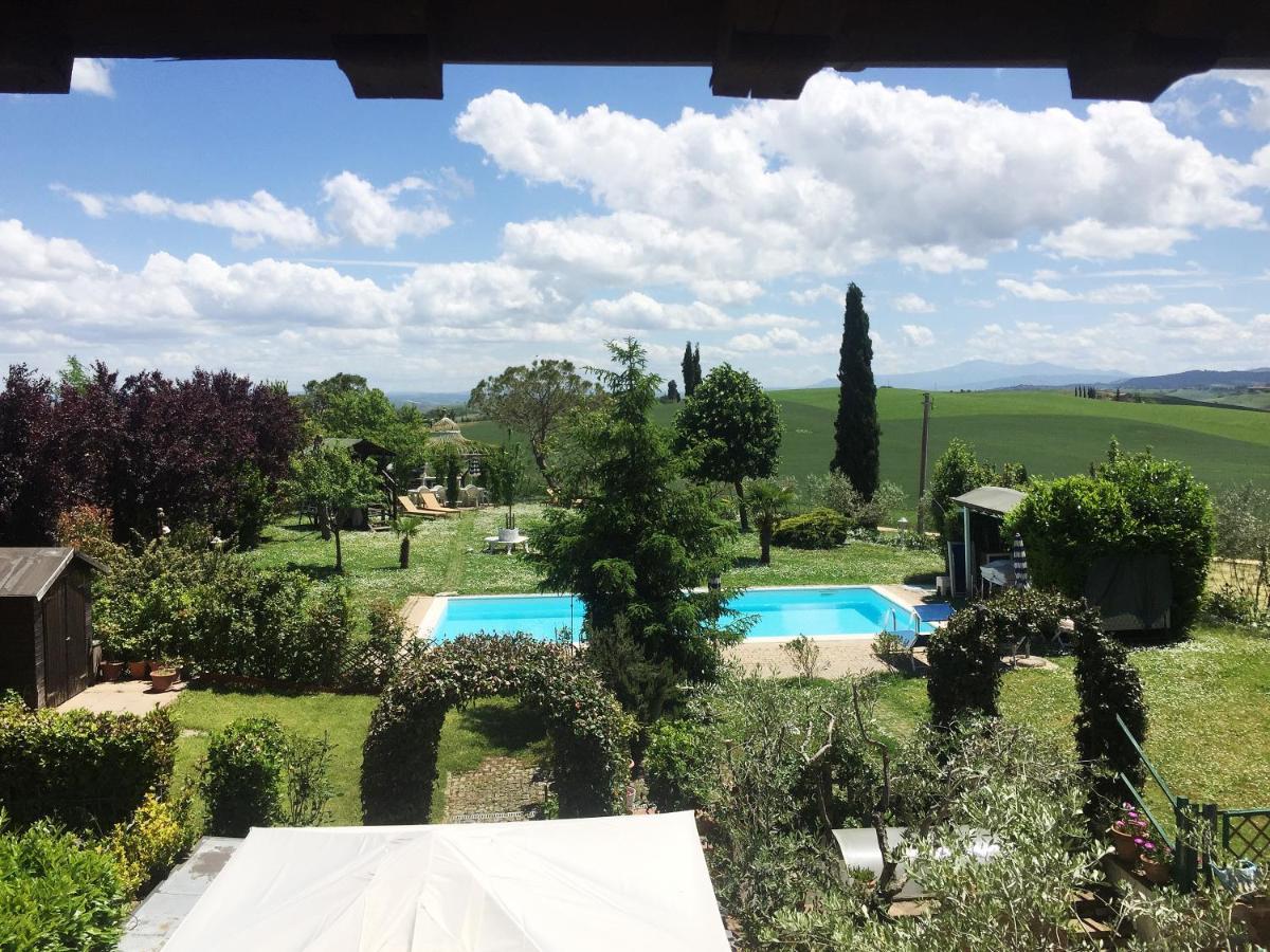 Appartamento Con Piscina E Giardino A シエーナ エクステリア 写真