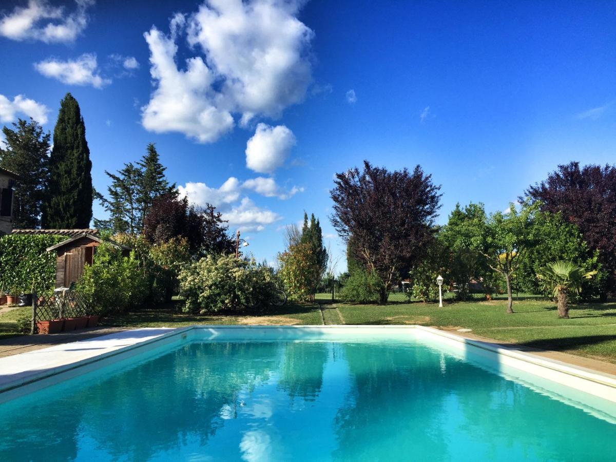 Appartamento Con Piscina E Giardino A シエーナ エクステリア 写真