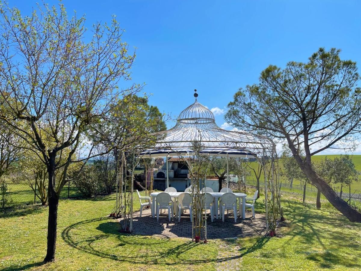 Appartamento Con Piscina E Giardino A シエーナ エクステリア 写真